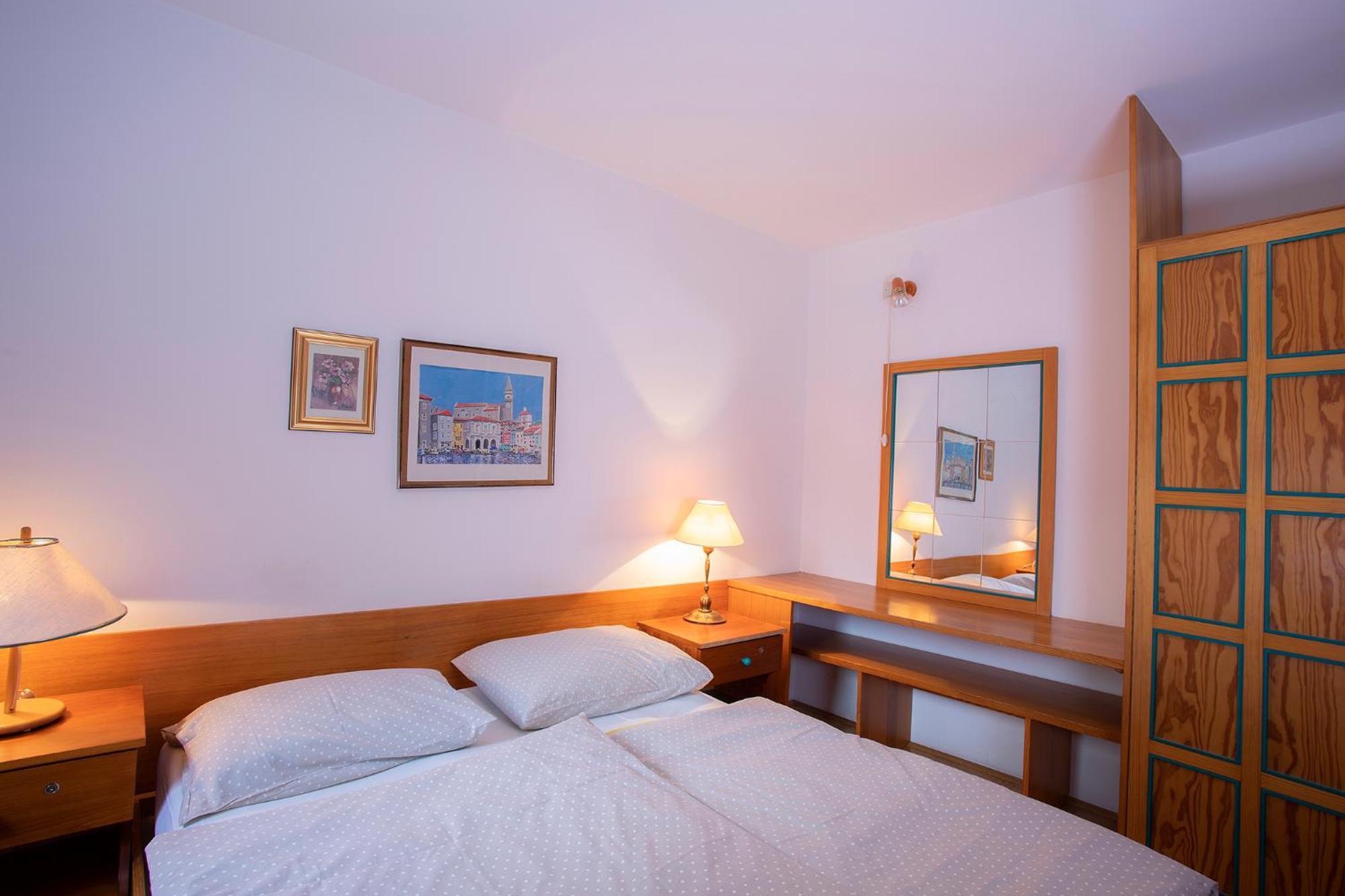 Apartments Baki Kranjska Gora Rum bild